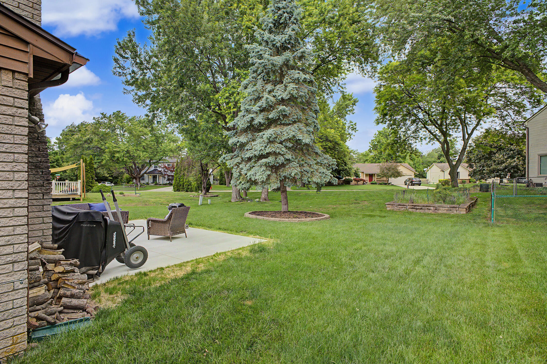 22440 Mill Road Novi, MI 48375 - Photo 34 of 39 35