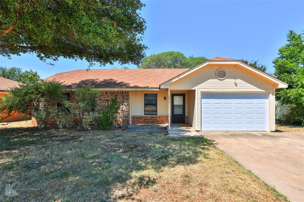 3674 Radcliff Road Abilene, TX 79602 - Photo 4 of 37