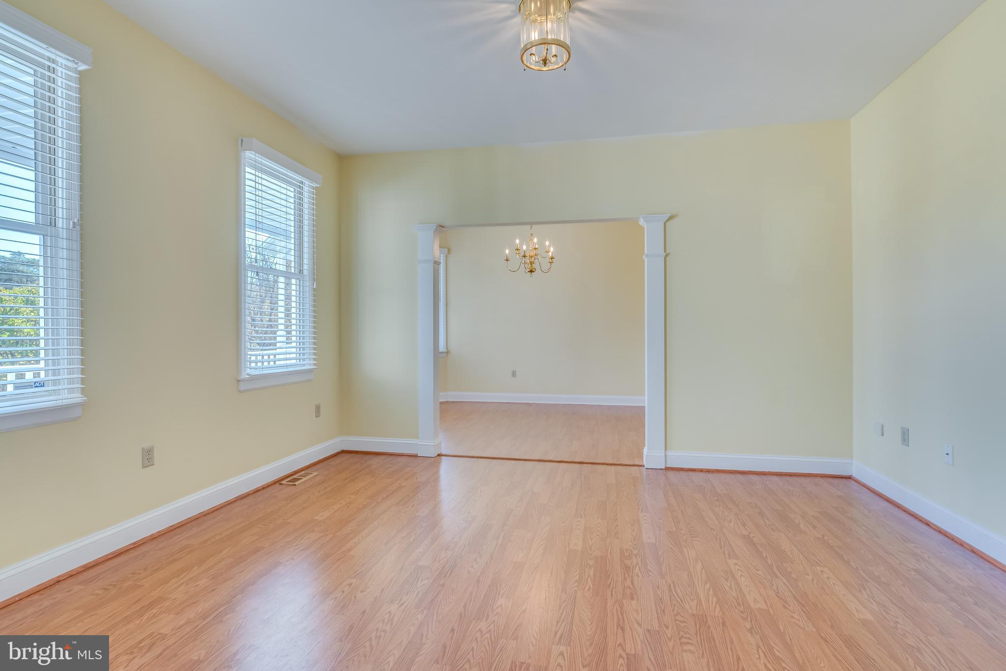 5756 Cherry Run Road Hedgesville, WV 25427 - Photo 24 of 85 Living Room