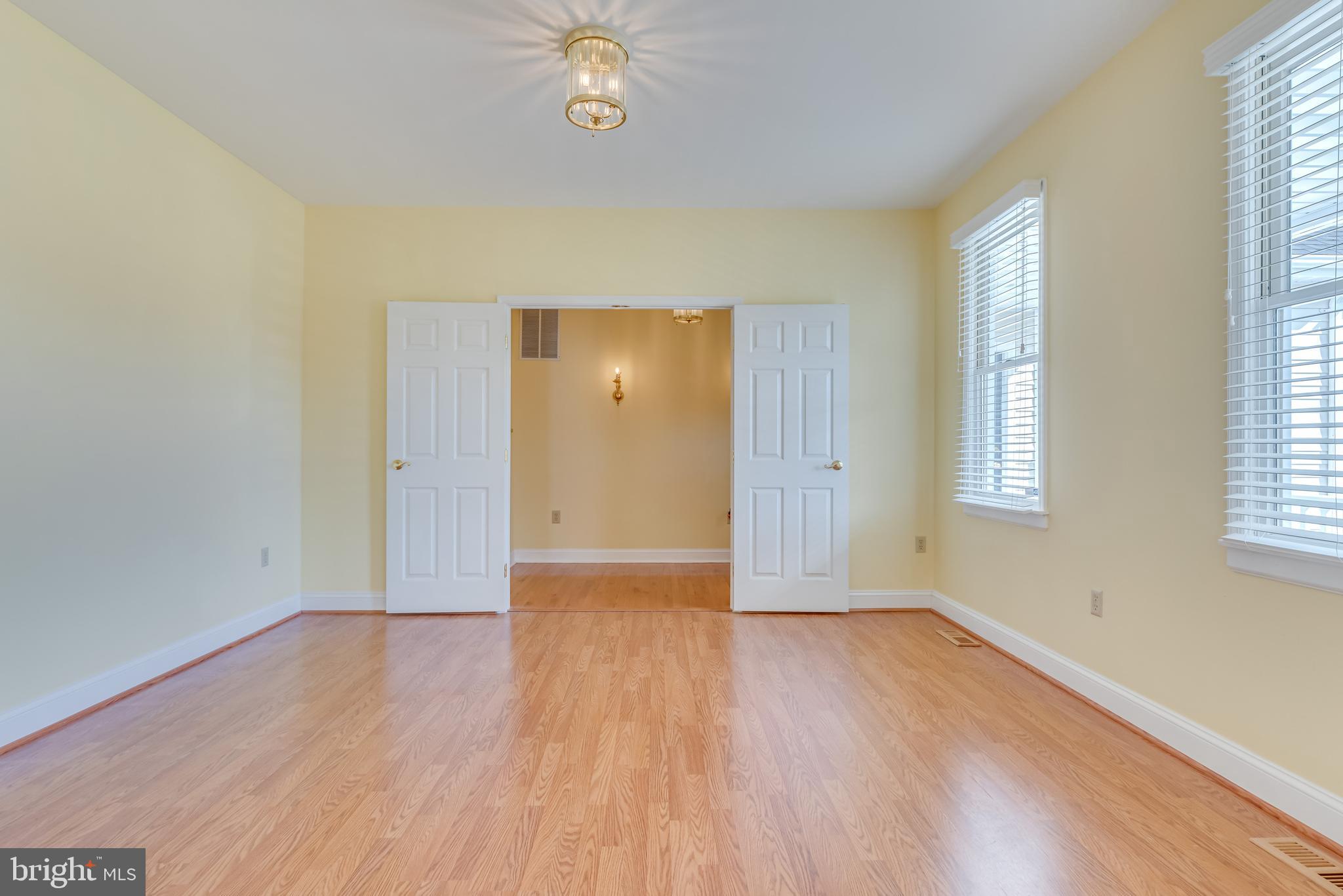 5756 Cherry Run Road Hedgesville, WV 25427 - Photo 25 of 85 Living Room