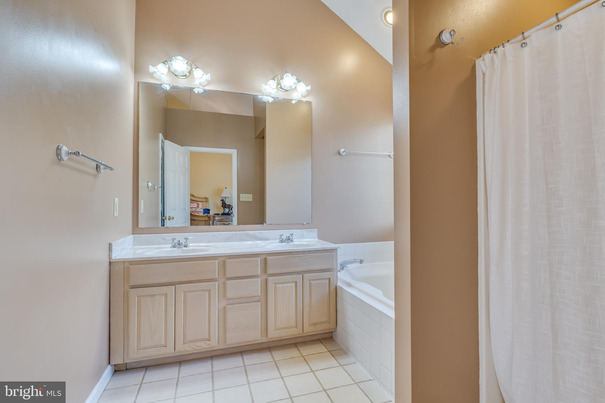 5756 Cherry Run Road Hedgesville, WV 25427 - Photo 30 of 85 Master Bath