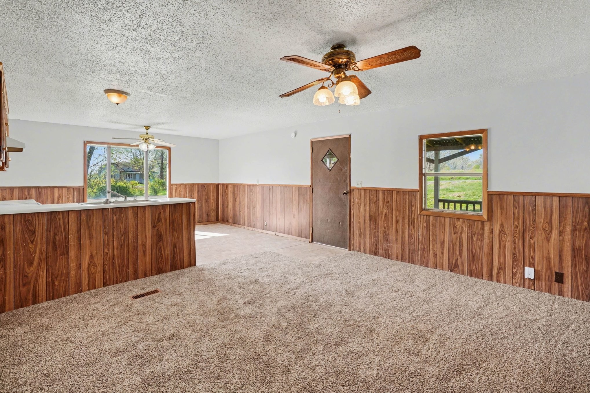 1118 Noah Reeves Road Ashland City, TN 37015 - Photo 4 of 18 Gallery Image 4