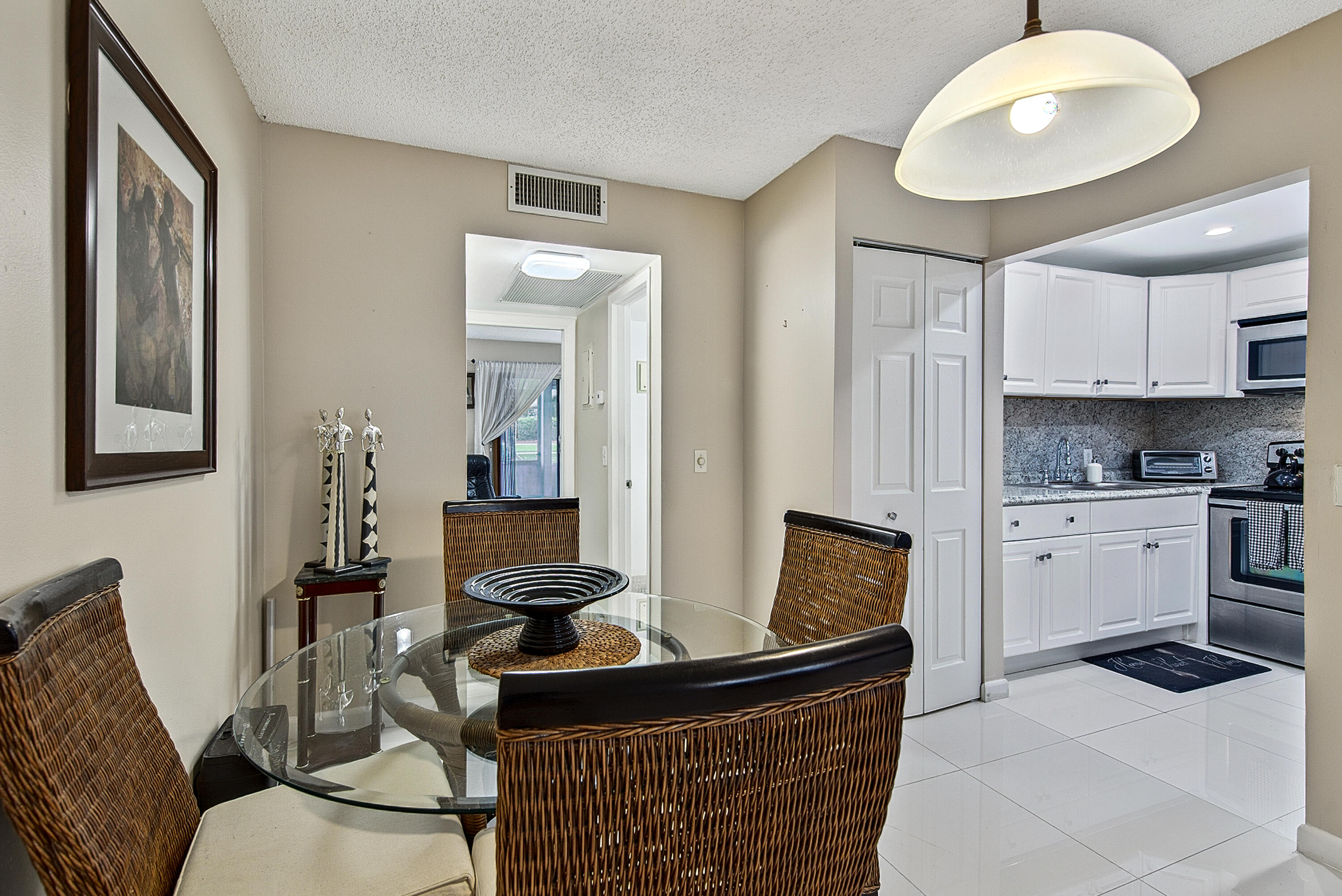 96 Fanshaw C Boca Raton, FL 33434 - Photo 12 of 37 daigle-21