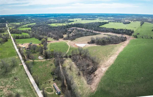 $295,000 | 29660 King Road, Stoutland, MO 65567