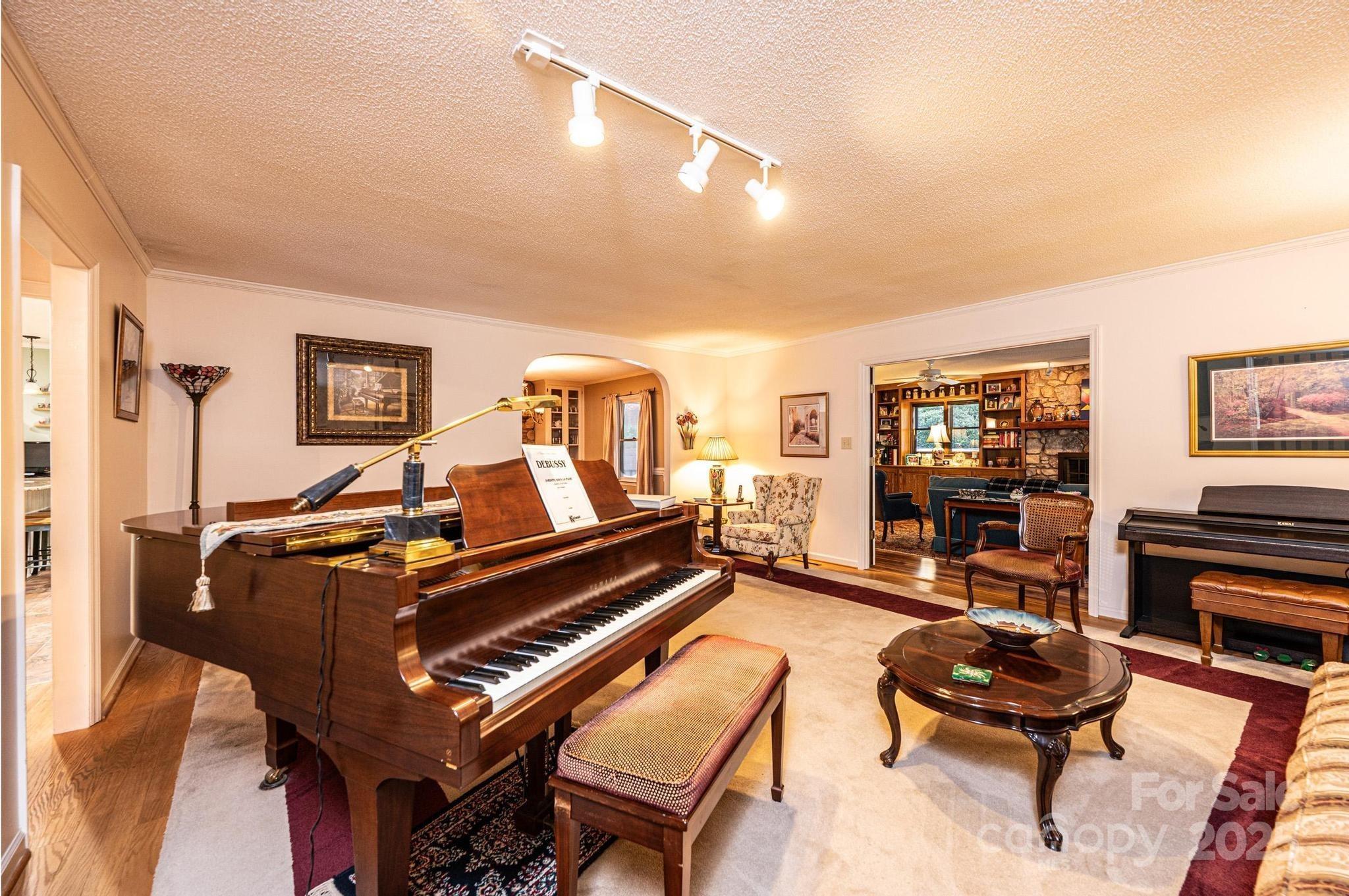 3719 Falling Creek Road, Unit 2 Hickory, NC 28601 - Photo 3 of 20 Gallery Image 3