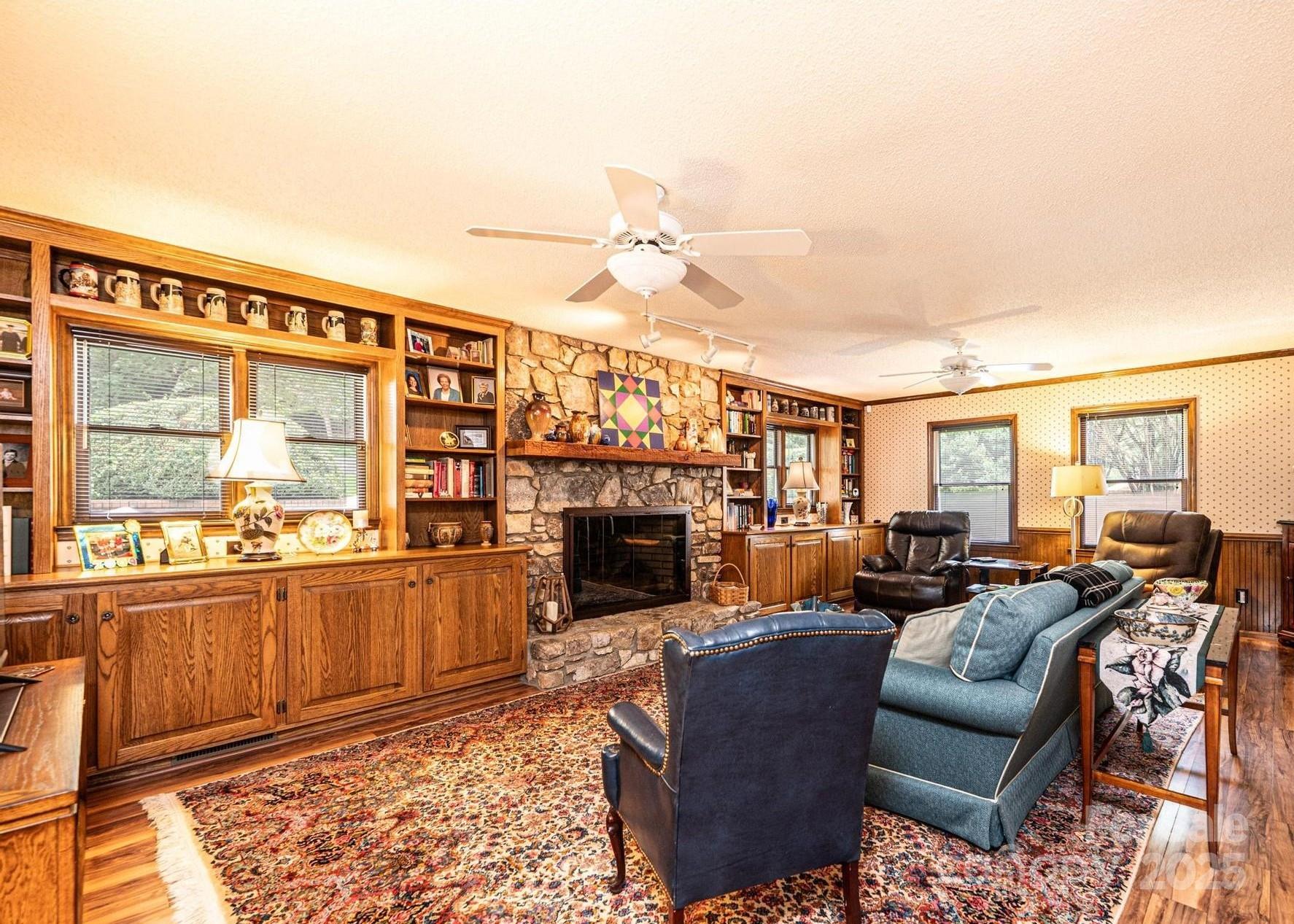 3719 Falling Creek Road, Unit 2 Hickory, NC 28601 - Photo 5 of 20 Gallery Image 5