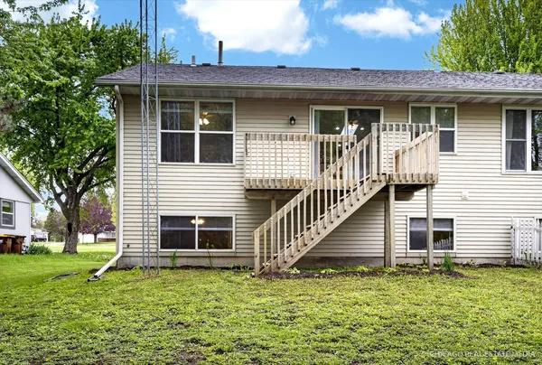 $250,000 | 107 Edson Court, Poplar Grove, IL 61065