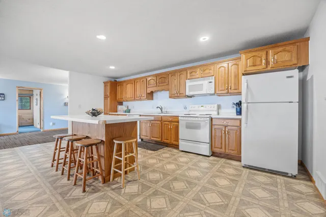 $450,000 | 24200 Vacation Lane, Detroit Lakes, MN 56501