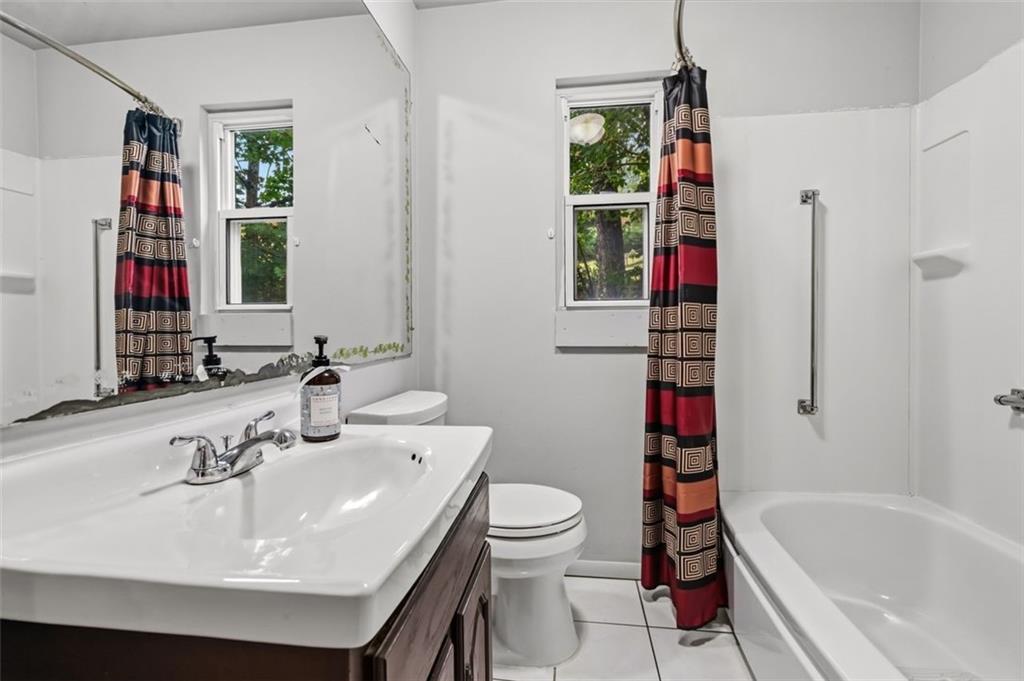 4016 Gibsonia Road Gibsonia, PA 15044 - Photo 17 of 27 Gallery Image 17