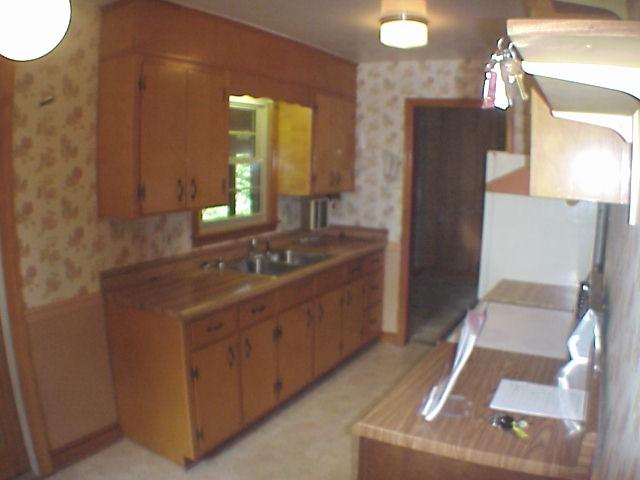 1744 Pomeroy Road Salem, VA 24153 - Photo 8 of 17 Kitchen