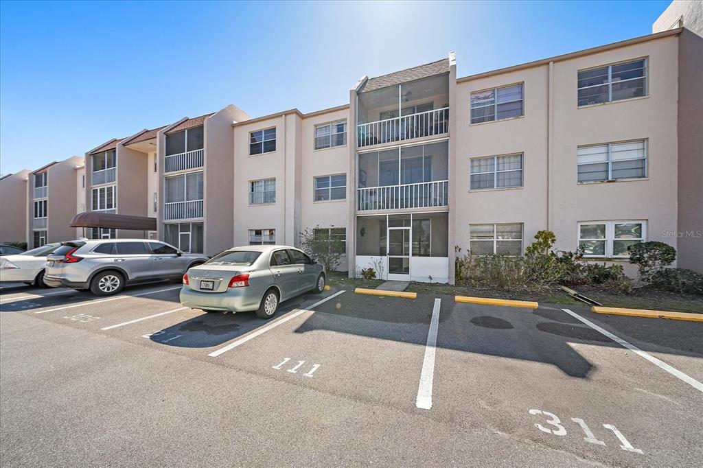 519 Albee Farm Road, Unit 111 Venice, FL 34285 - Photo 1 of 28