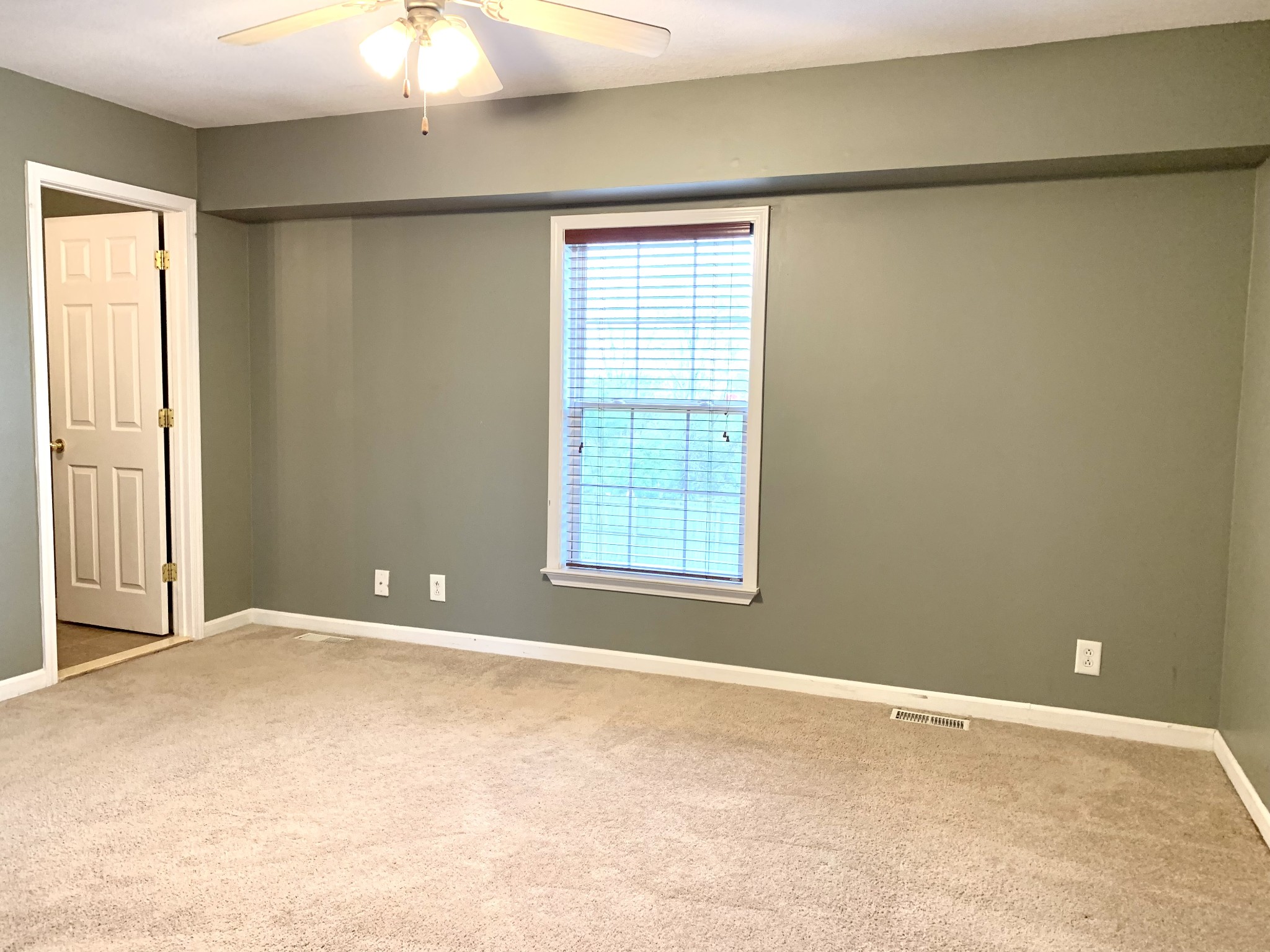 106 Milard Court Oak Grove, KY 42262 - Photo 8 of 17 a view of an empty room with a window