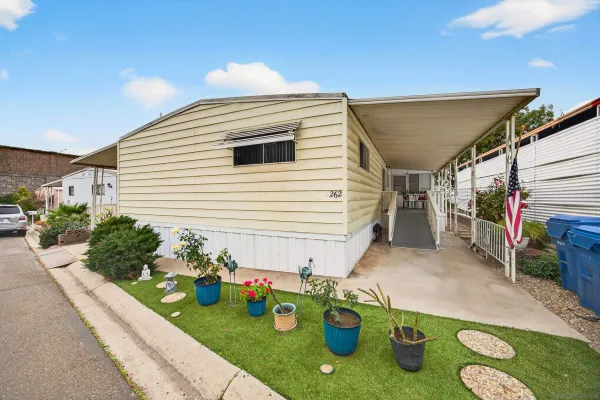 $230,000 | 8712 North Magnolia Avenue, Unit SPACE 262, Santee, CA 92071