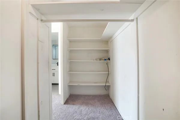 $575,000 | 969 Hilgard Avenue, Unit 304, Los Angeles, CA 90024