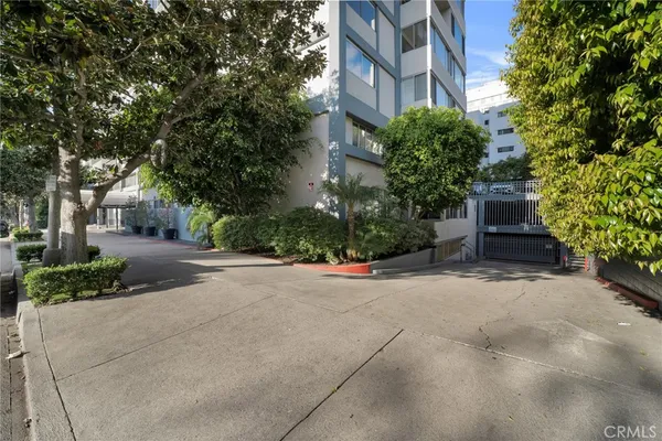 $575,000 | 969 Hilgard Avenue, Unit 304, Los Angeles, CA 90024
