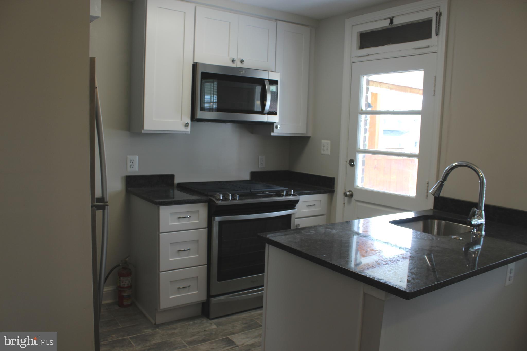 211 Evans Lane Alexandria, VA 22305 - Photo 9 of 23 Kitchen
