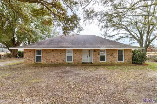 $597,500 | 10854 Peairs Road, Zachary, LA 70791