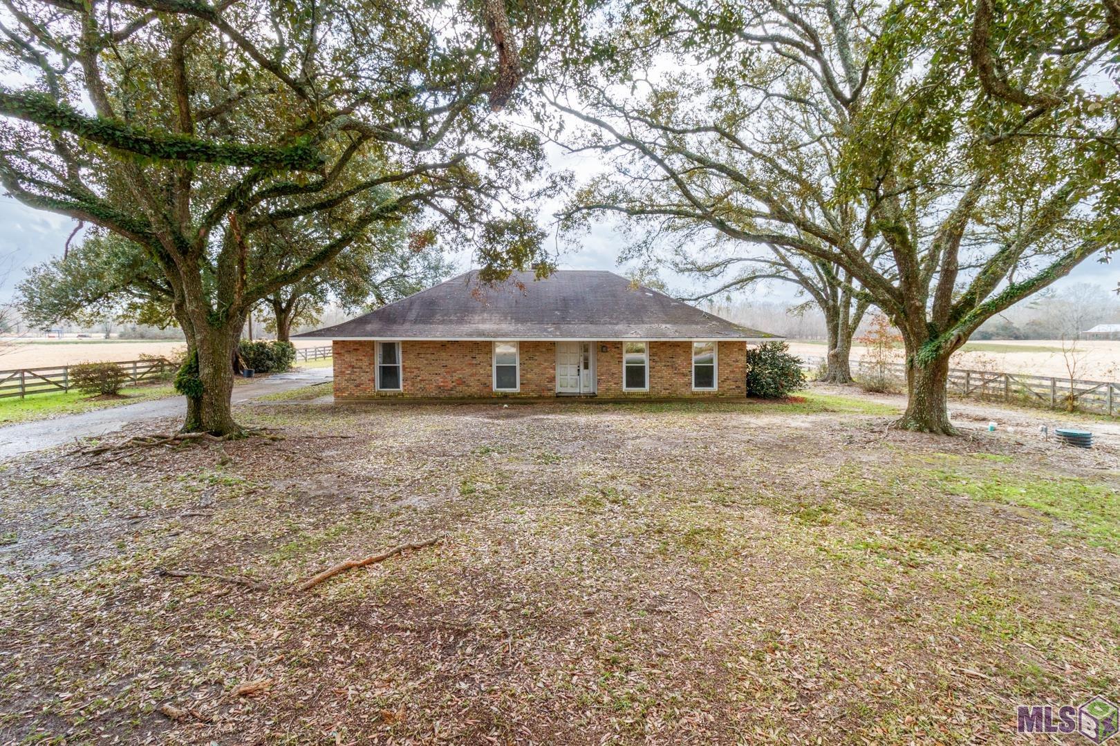 10854 Peairs Road Zachary, LA 70791 - Photo 4 of 20