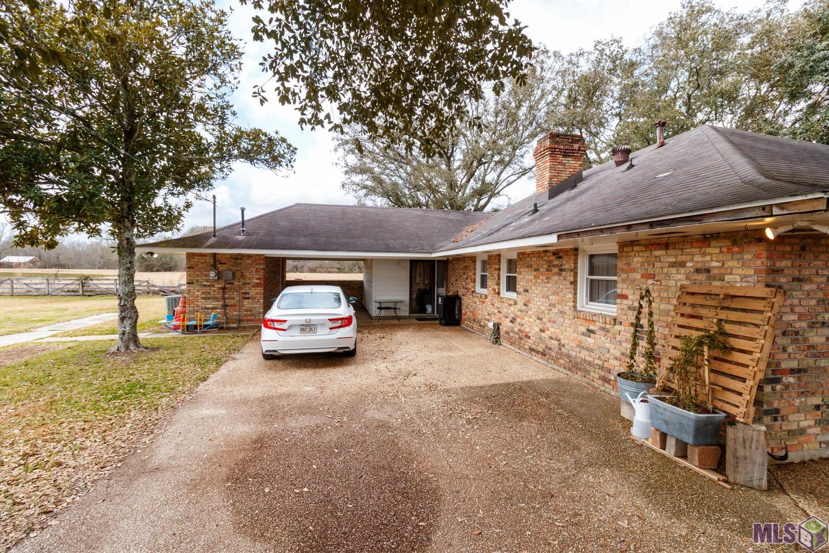 10854 Peairs Road Zachary, LA 70791 - Photo 7 of 20