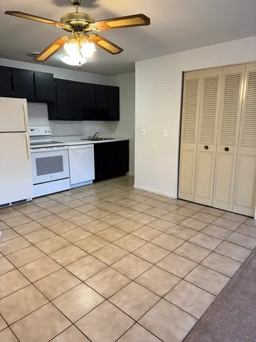 $1,700 | 320 Elm Street, Unit 12, Southbridge, MA 01550