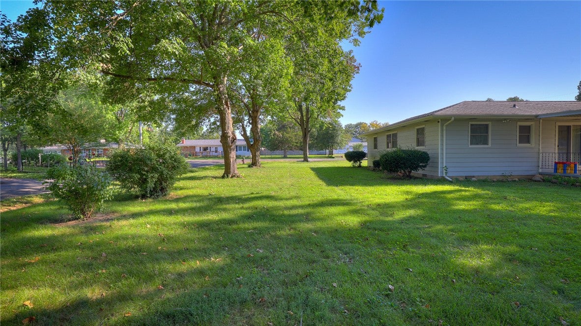 40 Berry Drive Decatur, IL 62526 - Photo 28 of 28 Gallery Image 28
