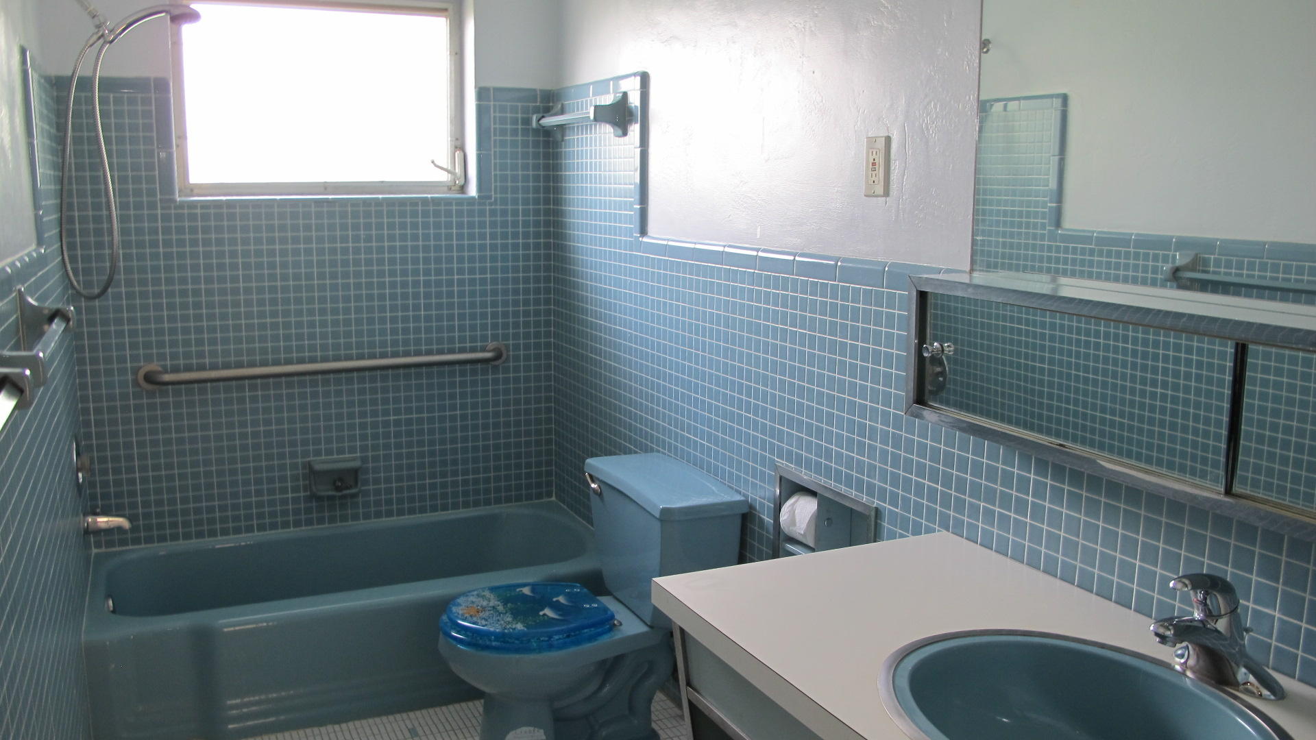 266 Southwest 12th Street Boca Raton, FL 33432 - Photo 17 of 34 Bath 1