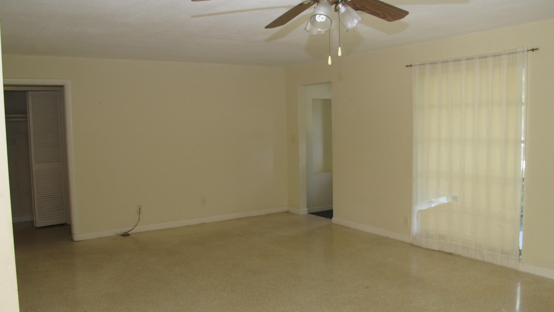 266 Southwest 12th Street Boca Raton, FL 33432 - Photo 6 of 34 Living Room 2