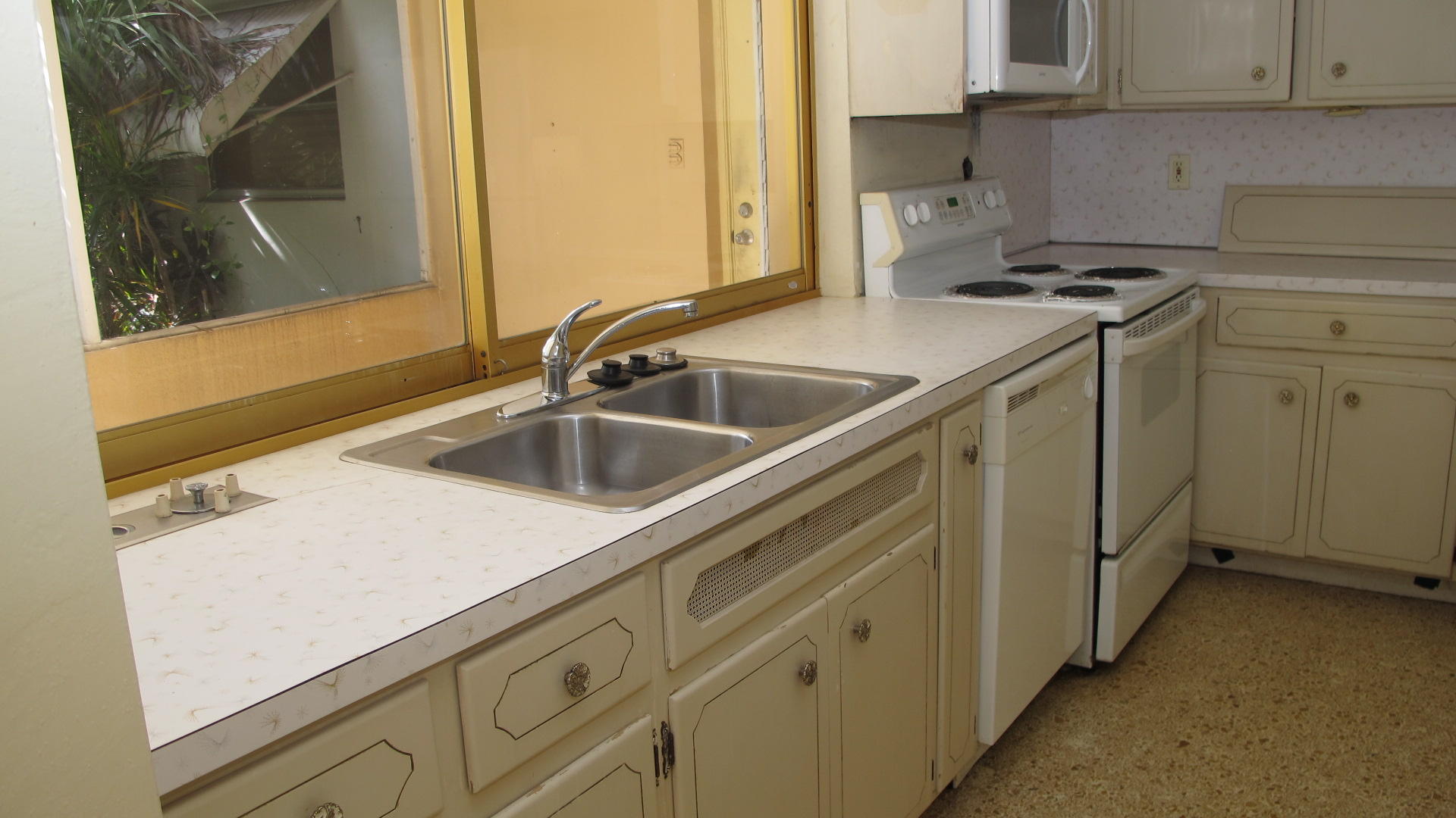 266 Southwest 12th Street Boca Raton, FL 33432 - Photo 8 of 34 Kitchen 1
