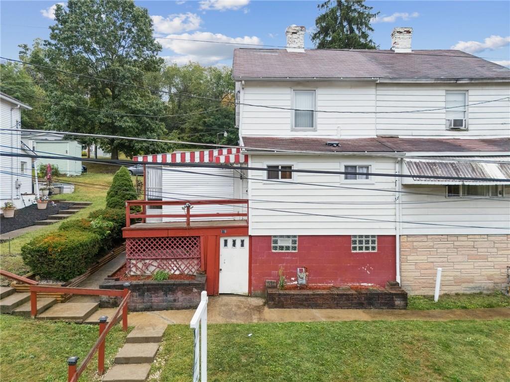 178 Locust Street Muse, PA 15350 - Photo 4 of 28 a front view of a house with garden