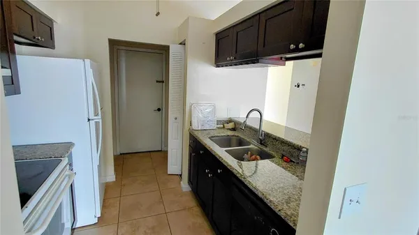 $2,300 | 9010 Dacena Villa Place, Tampa, FL 33635
