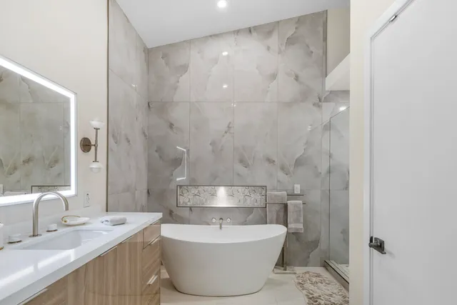 $5,900 | 269 Vista Royale Circle West, Palm Desert, CA 92211