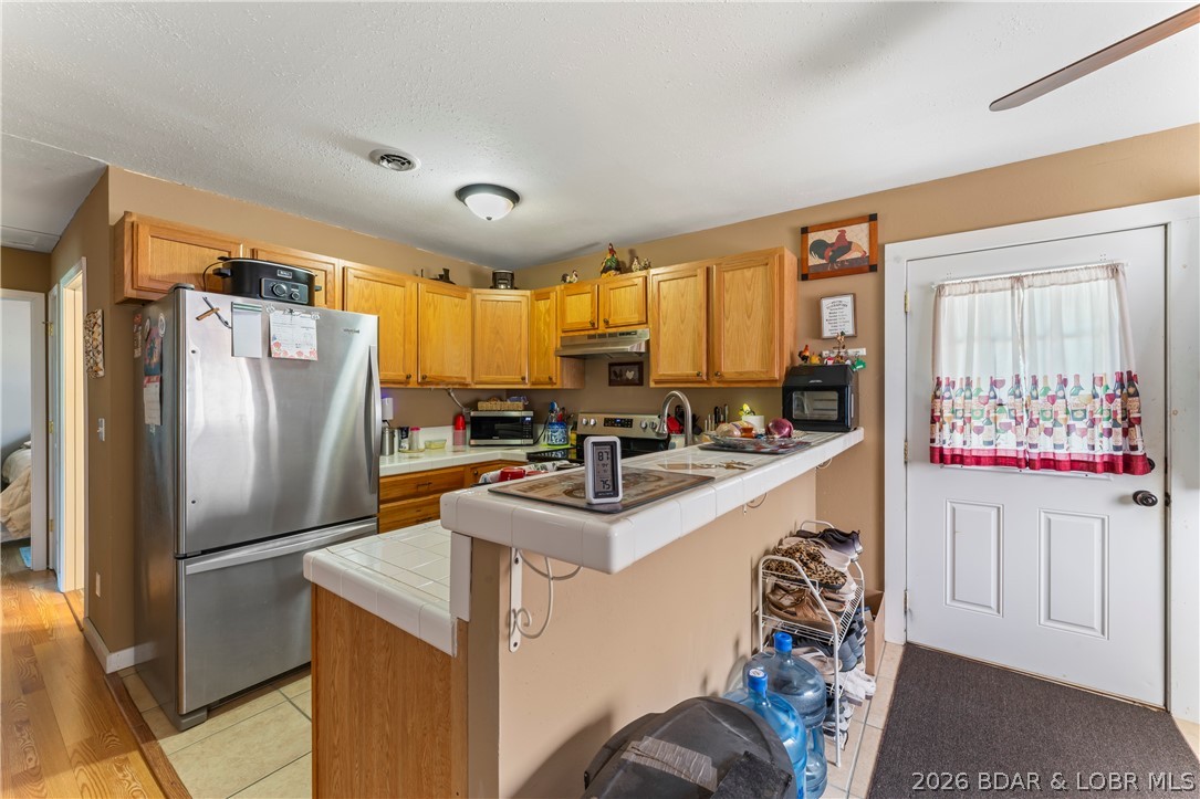 3738 Gentle Slope Road Stover, MO 65078 - Photo 19 of 73 Main House Kitchen