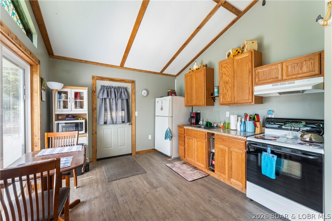 3738 Gentle Slope Road Stover, MO 65078 - Photo 47 of 73 Guest House Kitchen