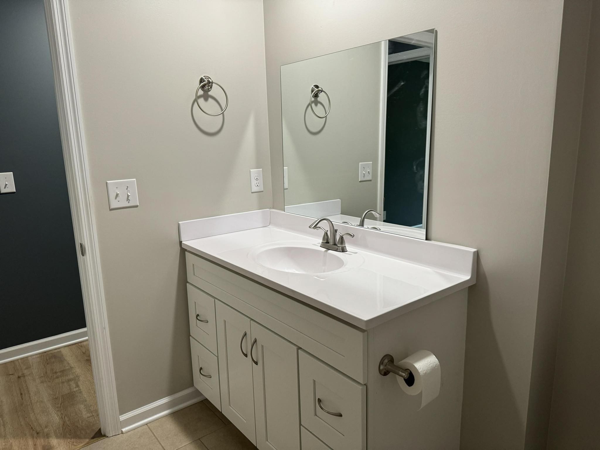 166 Old Lebanon Road Carthage, TN 37030 - Photo 20 of 25 a bathroom with a sink and a mirror