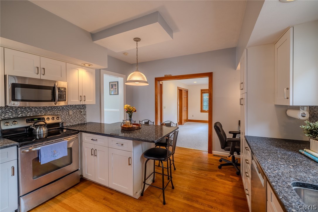 216 Hampton Road Syracuse, NY 13203 - Photo 14 of 40 Kitchen