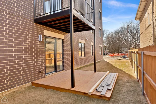 $414,000 | 8631 West Grand Avenue, Unit 4W, River Grove, IL 60171