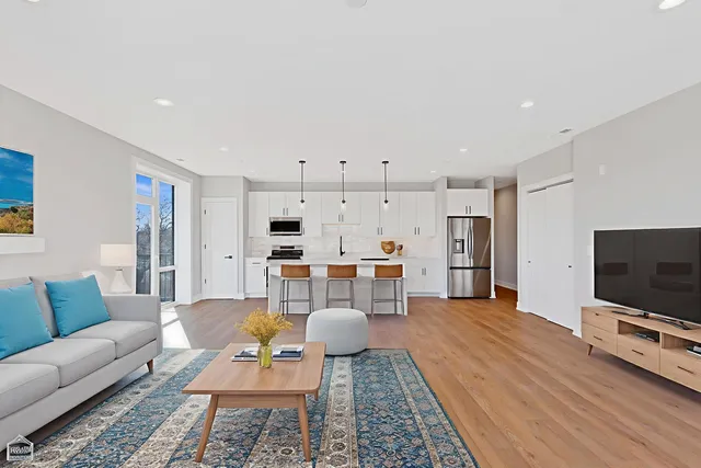 $414,000 | 8631 West Grand Avenue, Unit 4W, River Grove, IL 60171