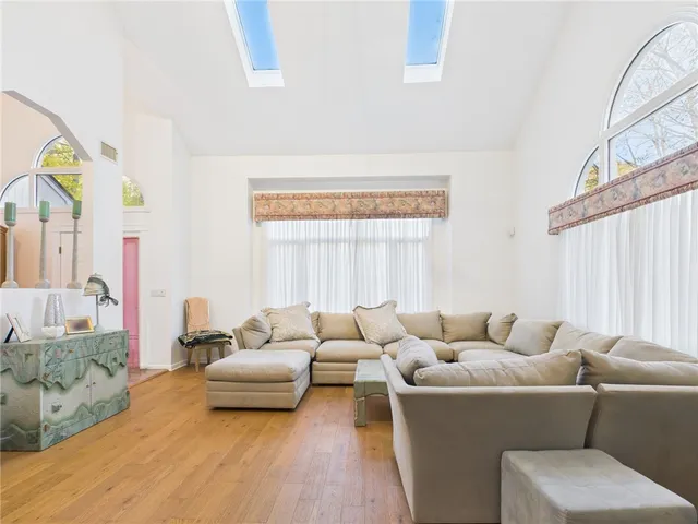 $780,000 | 7 Briarwood Road, Lincoln, RI 02865