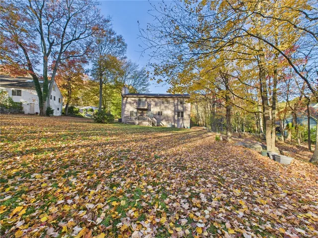 $780,000 | 7 Briarwood Road, Lincoln, RI 02865