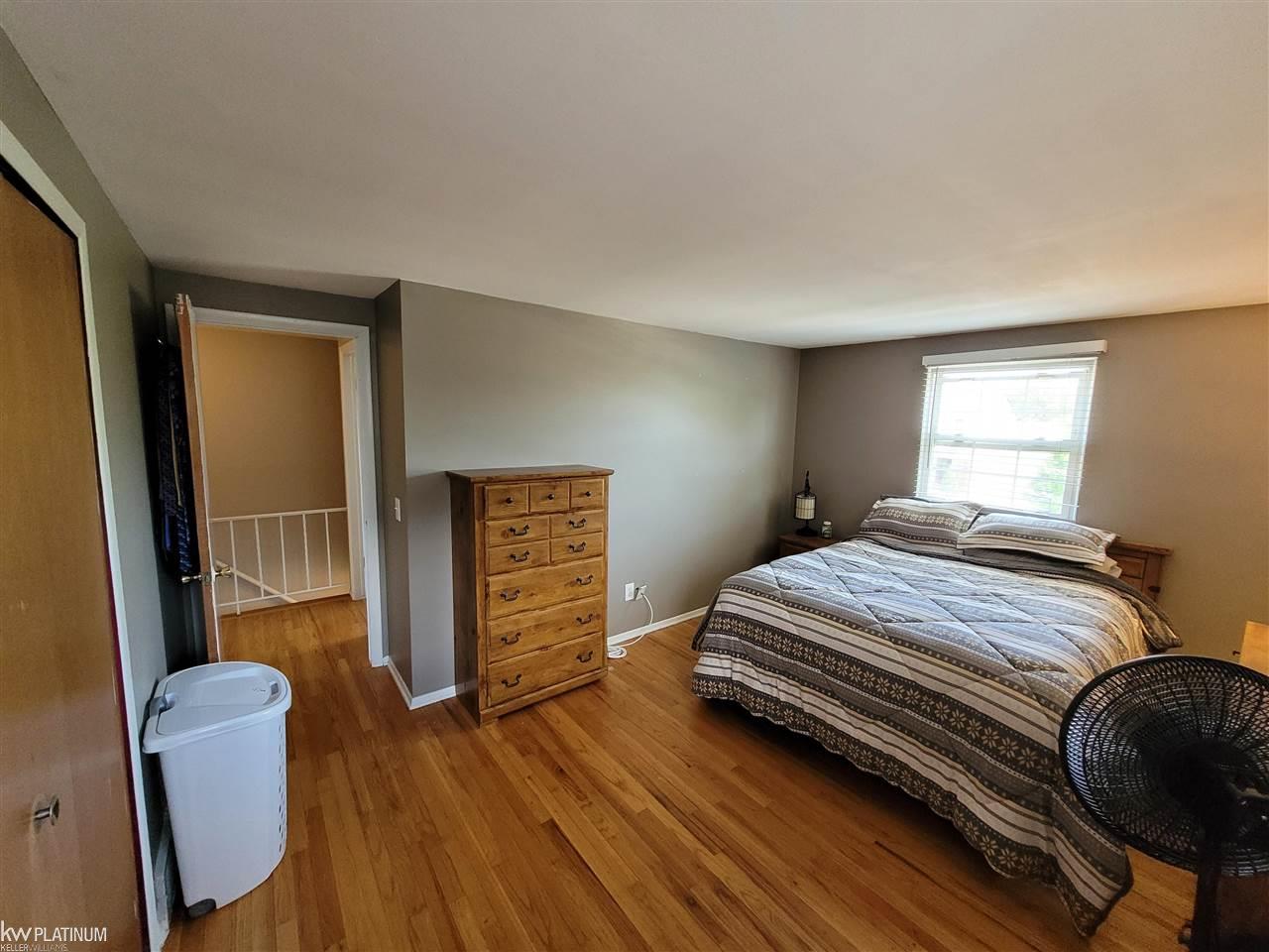4794 Hillcrest Road Trenton, MI 48183 - Photo 19 of 33 50077142-18.JPG