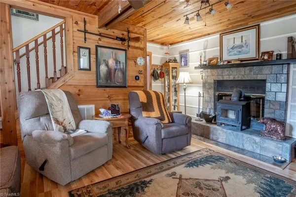 $350,000 | 6414 Summit Road, Purlear, NC 28665