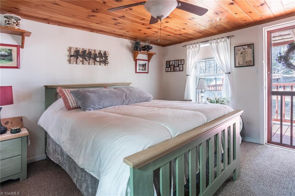 6414 Summit Road Purlear, NC 28665 - Photo 29 of 36