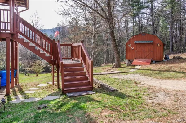 $350,000 | 6414 Summit Road, Purlear, NC 28665