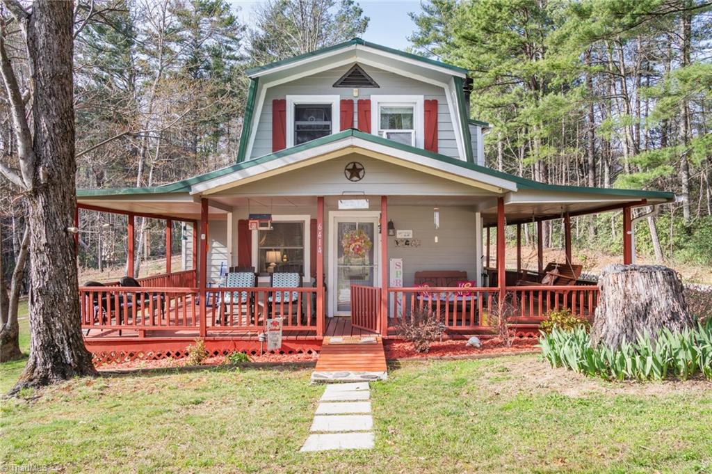 6414 Summit Road Purlear, NC 28665 - Photo 7 of 36