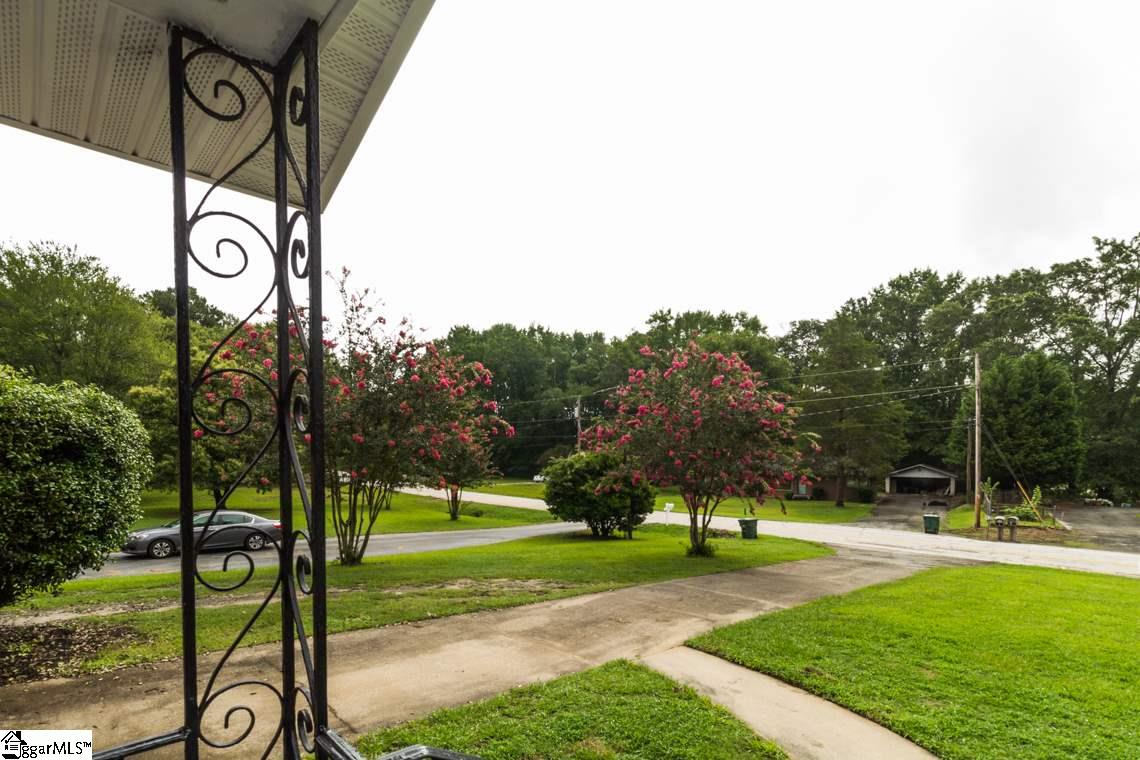 710 Adams Street Seneca, SC 29678 - Photo 6 of 33 Gallery Image 6