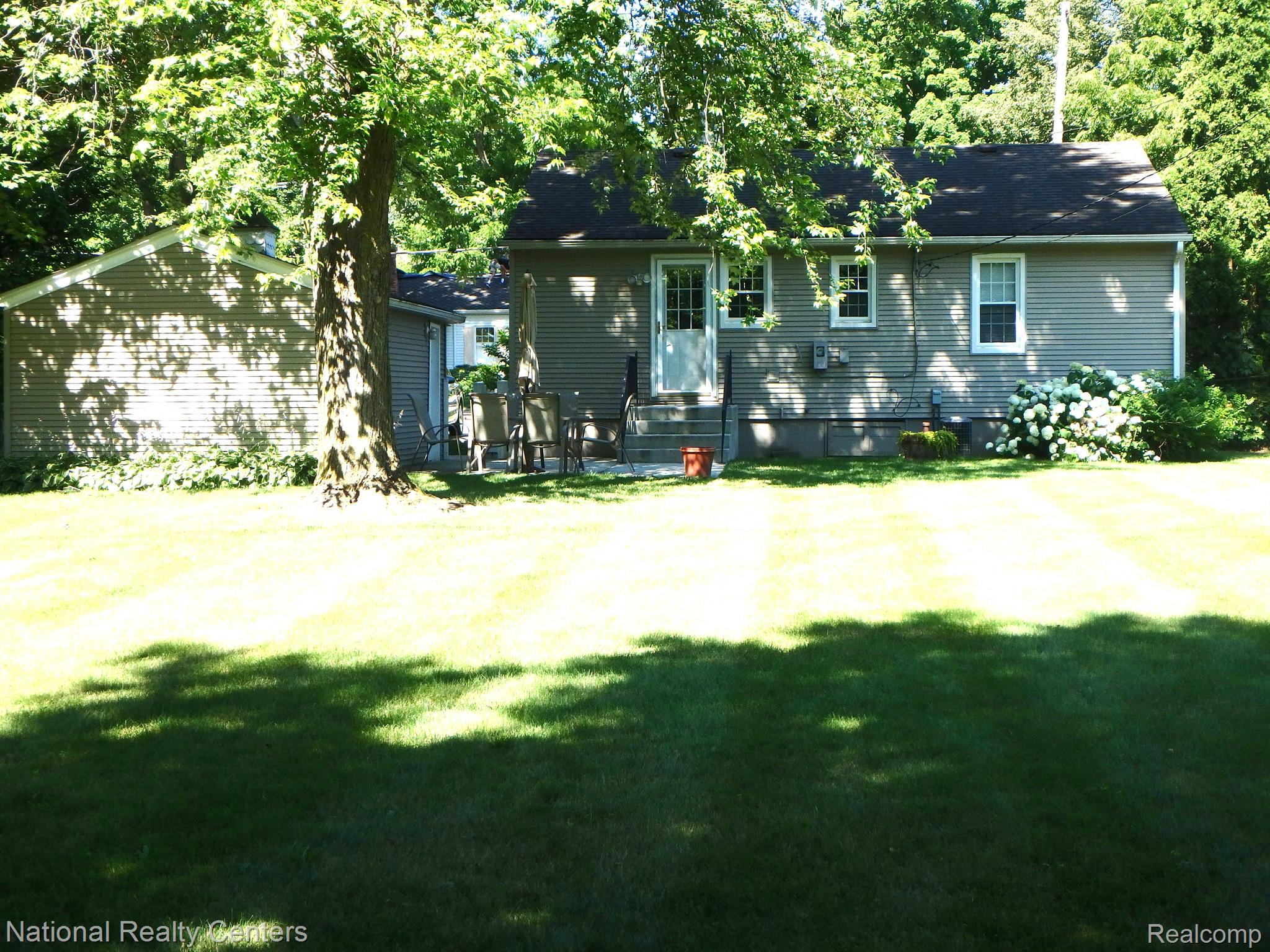 36 South Holcomb Road Clarkston, MI 48346 - Photo 14 of 14 Gallery Image 14