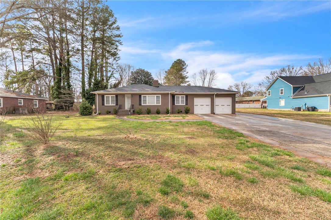 1611 East Calhoun Street Anderson, SC 29621 - Photo 3 of 37