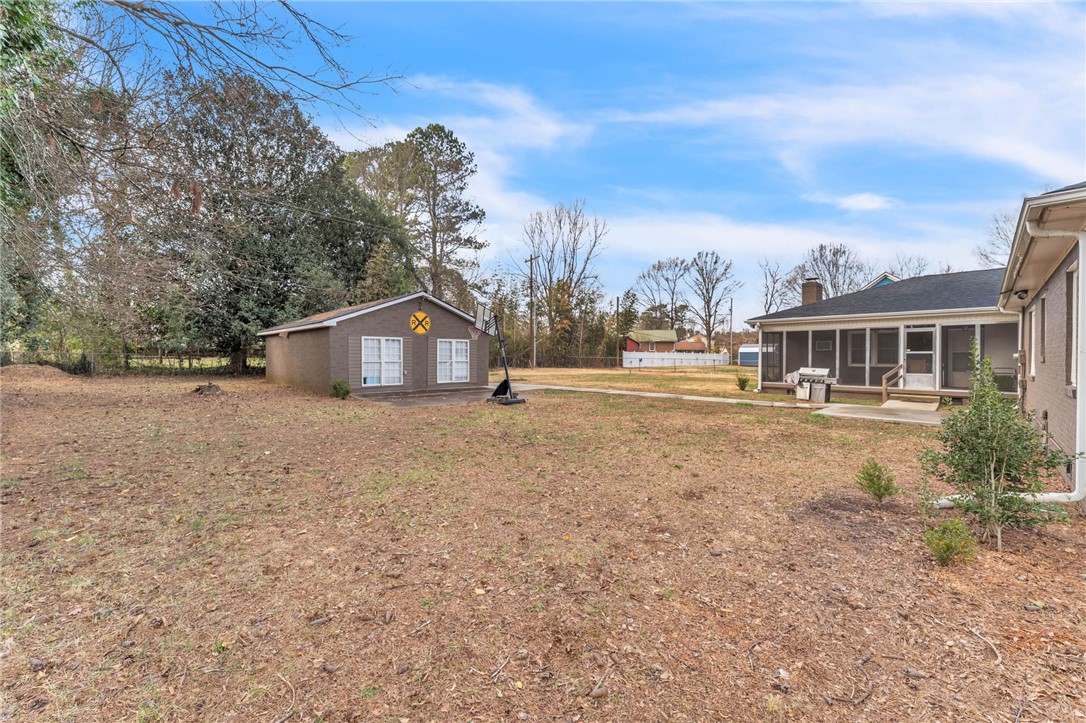 1611 East Calhoun Street Anderson, SC 29621 - Photo 34 of 37