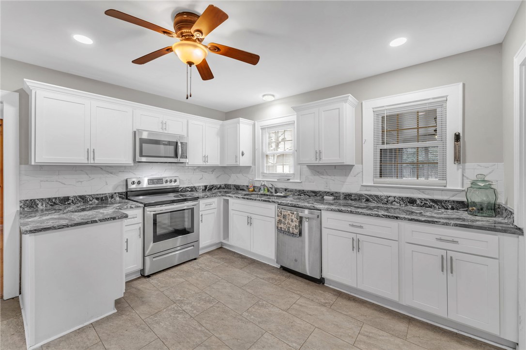 1611 East Calhoun Street Anderson, SC 29621 - Photo 9 of 37