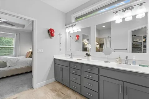 $445,000 | 605 Southeast Colonial Drive, Blue Springs, MO 64014